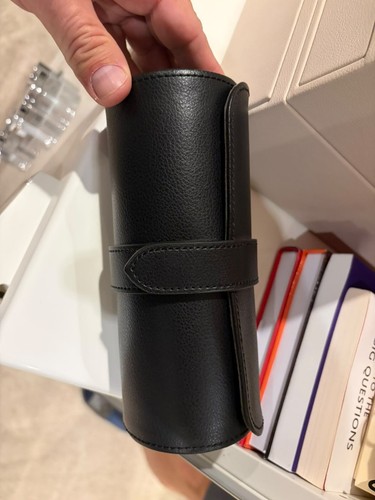 Black leather watch - 3, roll
